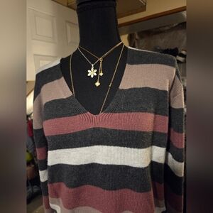 Express Gray & Multicolor Stripe V-neck Pullover Sweater Size Large Women’s